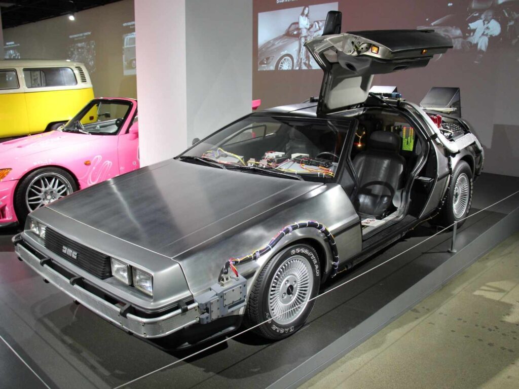 DeLorean dmc 12 modeli