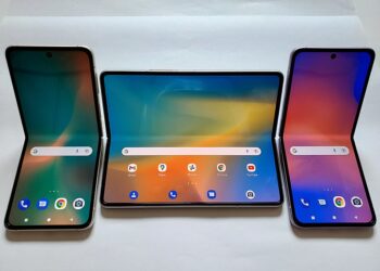Samsungun Qatlanabilen Sirli Telefonu