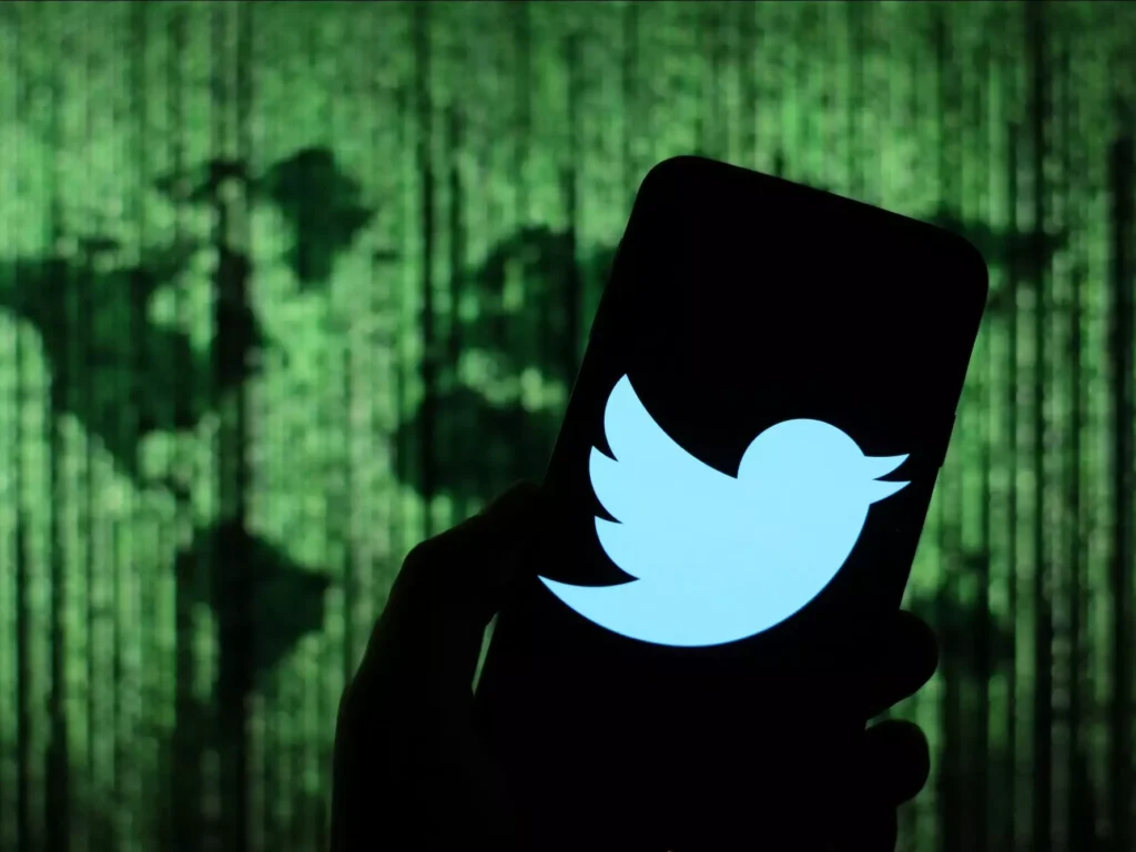 Hackerlər 5,4 milyon Twitter istifadəçisinin məlumatlarını oğurladılar