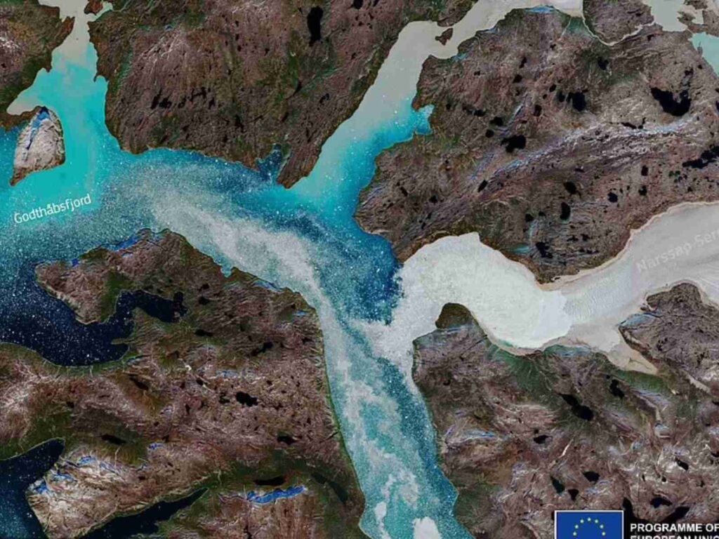qrenlandiya 18 milyard ton su