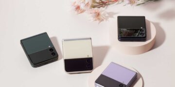 Samsung qatlana bilən smartfon satışını 10 milyona yüksəldib!
