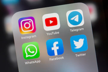 Telegram, Instagram və Facebook-u Kecdi