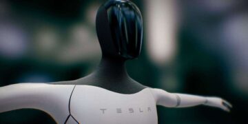 teslanin-yeni-robotu