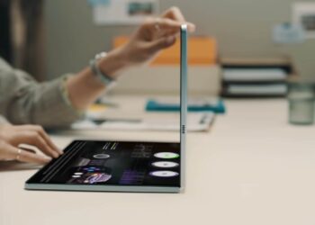 Samsung yeni noutbuk