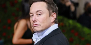 Elon Musk dəstəklənir