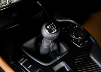 Lexus mexaniki transmissiya