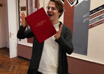 rusiya chatgpt aleksandr jadan diplom