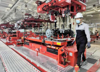 tesla 40 saniyədə elektromobil