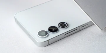 Galaxy S24 iPhone
