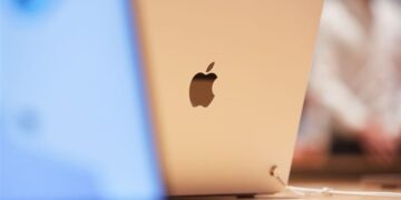 Apple münasib qiymətə MacBook