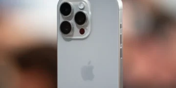iPhone 15 PriPhone 15 performans itkisio titandan