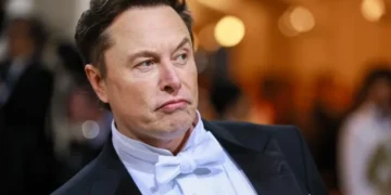 Elon twitter dəyərini
