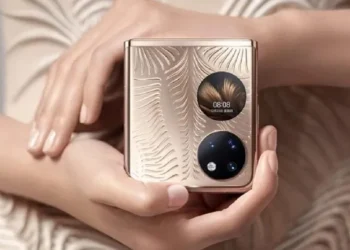 Huawei ucuz qatlanan smartfon