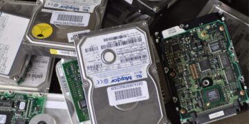 HDD dövrü artıq sona çatır, fabriklər bağlanır!