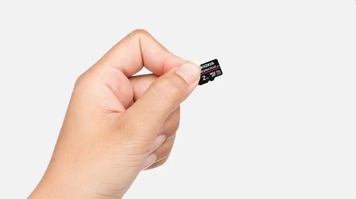 2TB həcmli microSD