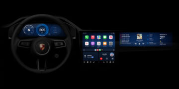Apple CarPlay Aston Martin