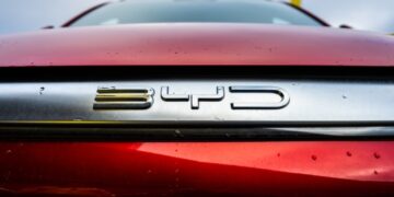 BYD Tesla lider