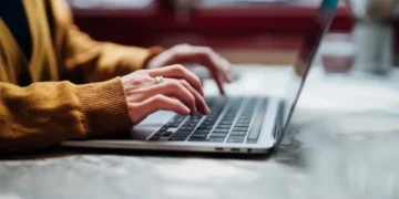 YouTube şəxsi məlumatları