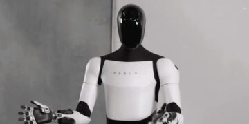 Tesla insanabənzər Optimus robotlarının qiymətini açıqlayıb!