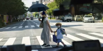 Tokio Bələdiyyəsi doğum nisbətini artırmaq üçün tanışlıq proqramı hazırlayıb!