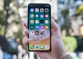 iPhone X köhnəlmiş