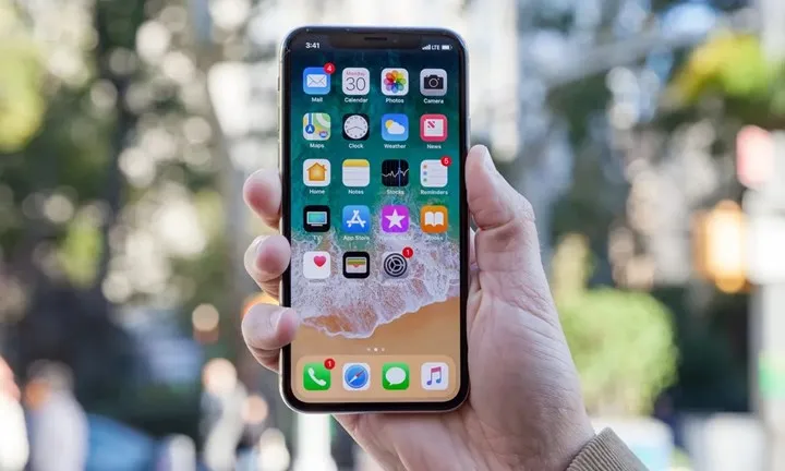 iPhone X köhnəlmiş