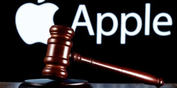 Apple işçilərini izləməkdə