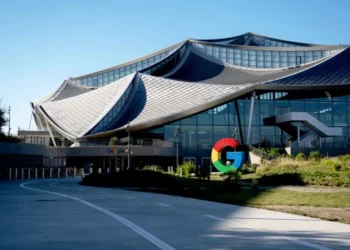 Google artıq süni intellekti silahlar üçün istifadə etməkdə problem görmür!