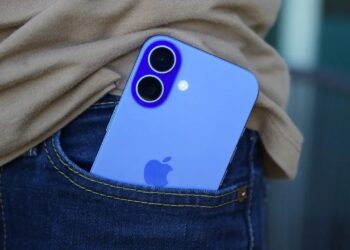 iPhone Apple