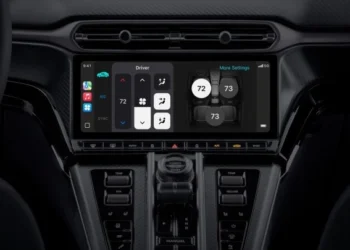 Apple CarPlay Ultra