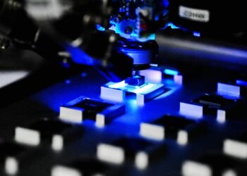 LED texnologiyasında inqilab: 1 milyon nit parlaqlıq və 180.000 saat ömür!