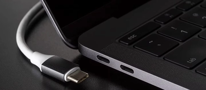 Microsoft USB-C