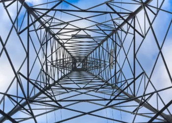 Təmiz enerji inqilabı kabel maneəsi ilə üzləşir!