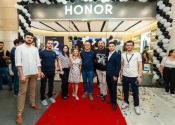 HONOR Azərbaycanda ilk rəsmi brend mağazasını açdı!