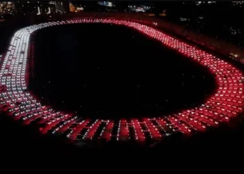 4300 Tesla