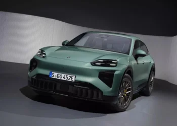 Elektrikli Porsche Cayenne təqdim edilib!