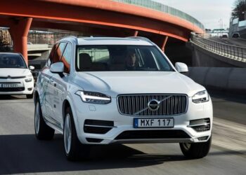 Volvo, 5 illik avtomobillərinə süni intellekt əlavə edir!