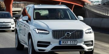 Volvo, 5 illik avtomobillərinə süni intellekt əlavə edir!