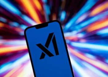 xAI-nin qurucularının yarısı şirkətdən ayrılıb!