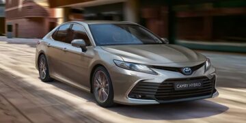 Toyota “ayaqda durmaq üçün” keyfiyyət standartlarını yüngülləşdirir!
