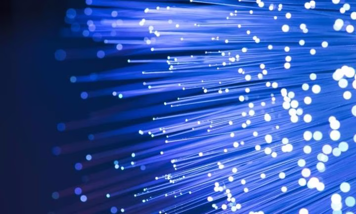 Süni intellekt bumu fiber optik kabeli böhranı yaradır!