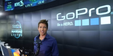 GoPro səhmləri rekord səviyyədə düşərək iflasa gedir!