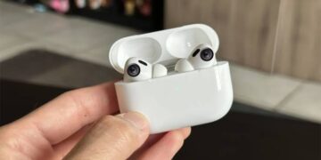 iOS 27 Beta 2-də kameralı “AirPods” üçün detallar aşkarlandı