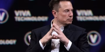 İlon Mask